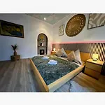 Honor Nest Neu 아파트