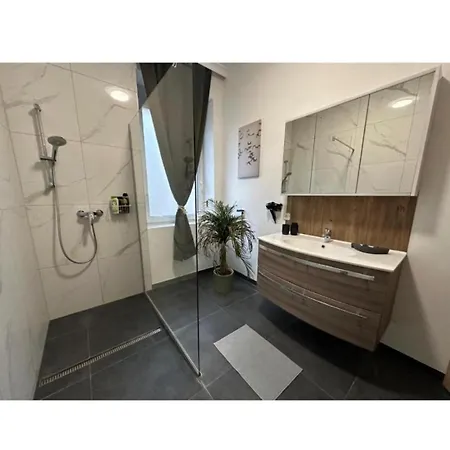 Honor Nest Neu * Linz